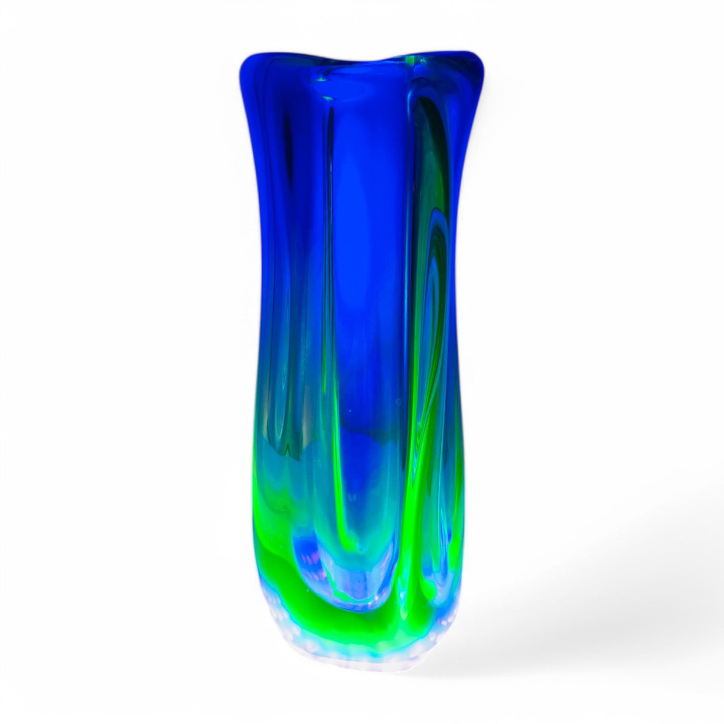 Elegant 1960s Czech Bohemian Art Glass Vase handmade by Jaroslav Beranek Skrdlovice Studio, showcasing vibrant colors.