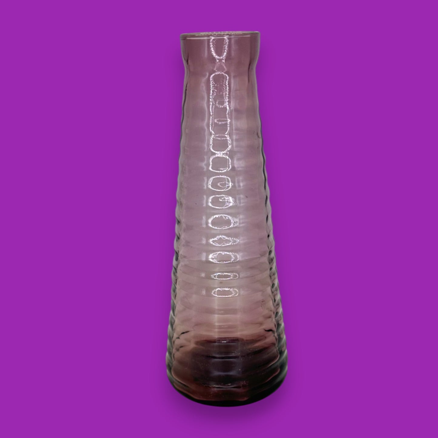 Vintage Ribbed Round Amethyst Glass Bottle – Vase