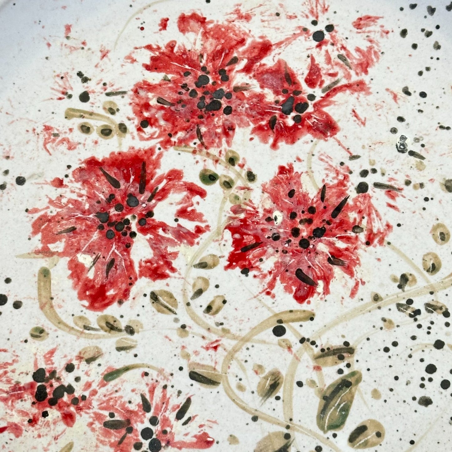 Vintage Stoneware Plate – Hand-Painted Red Floral Design (Five Flowers)