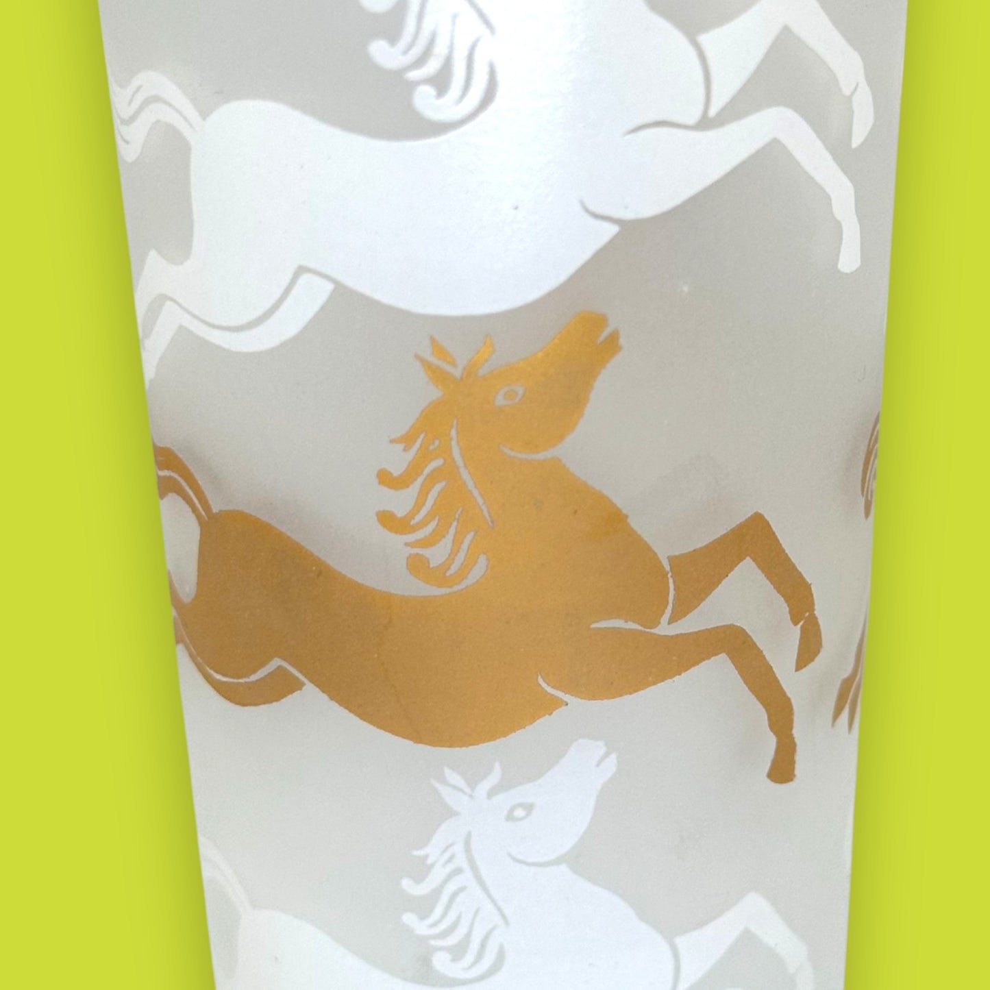 Vintage Libbey Cavalcade Frosted Horse Design USA - Drinking Glass Tumbler