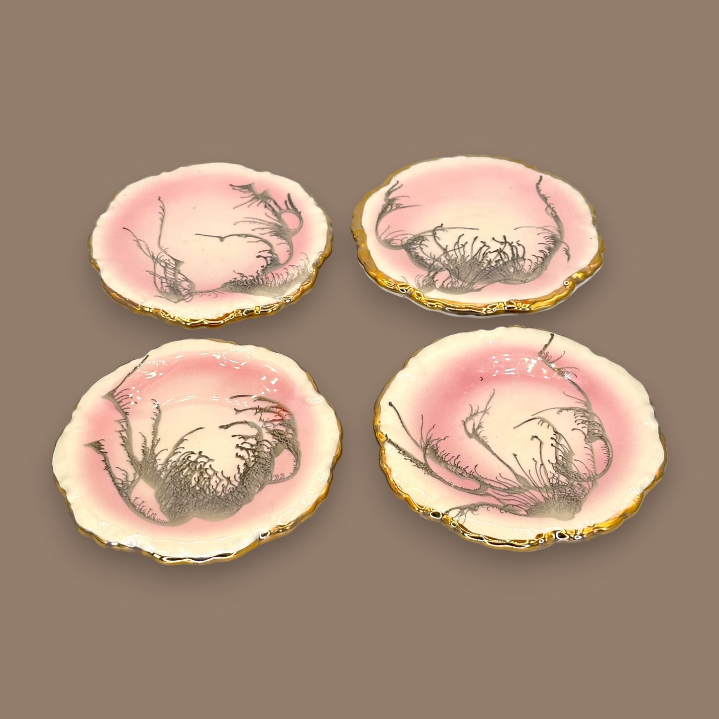 Vintage Scalloped Pink Dish with Gold Trim – Abstract Black & Grey Design