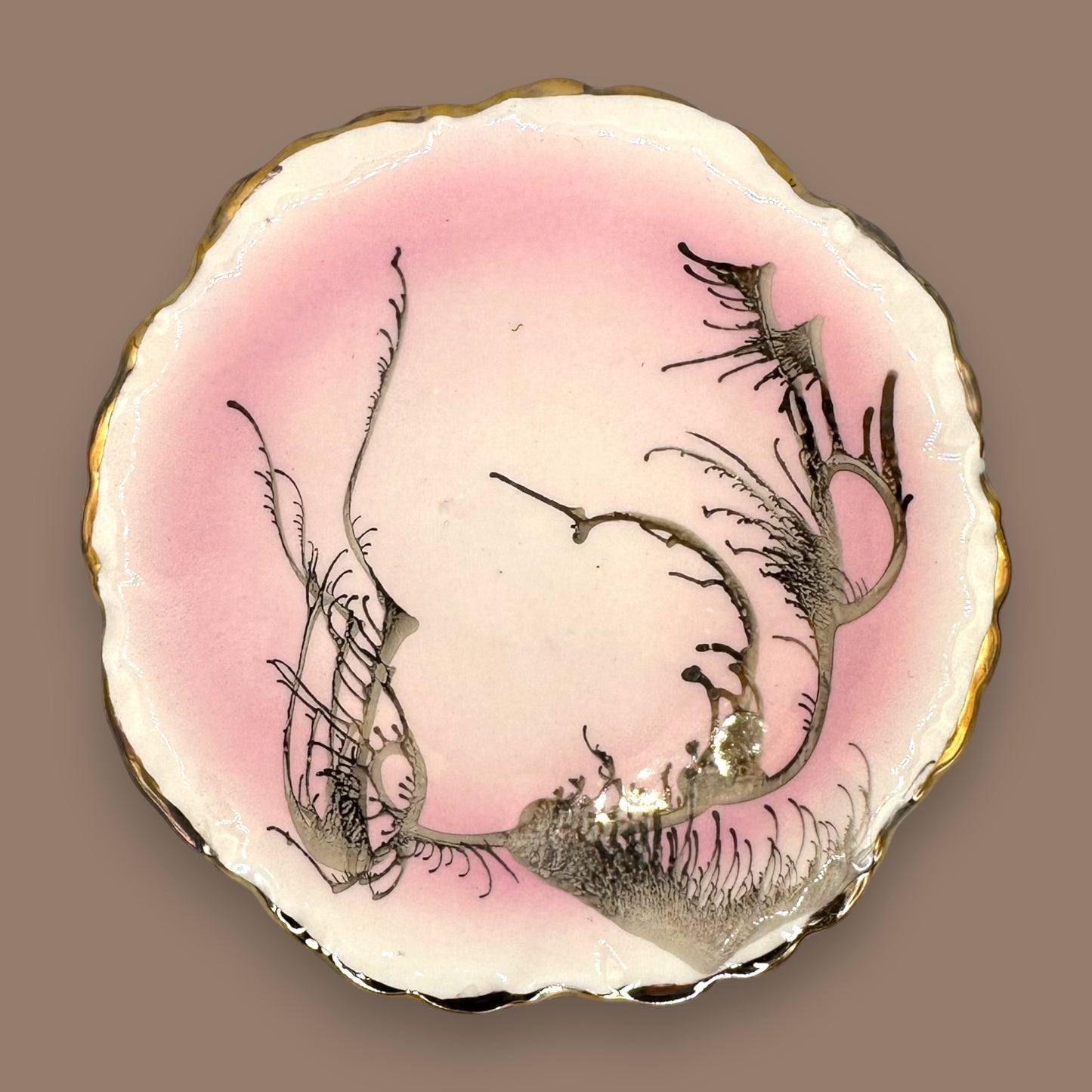 Vintage Scalloped Pink Dish with Gold Trim – Abstract Black & Grey Design