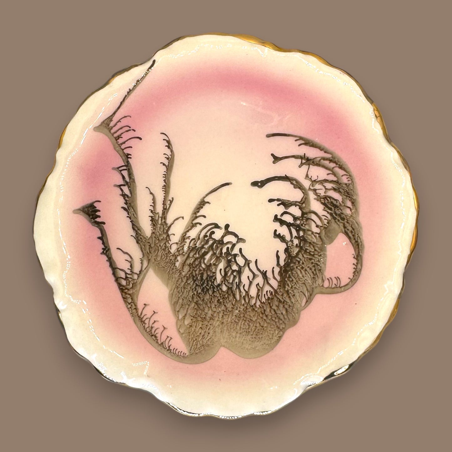 Vintage Scalloped Pink Dish with Gold Trim – Abstract Black & Grey Design