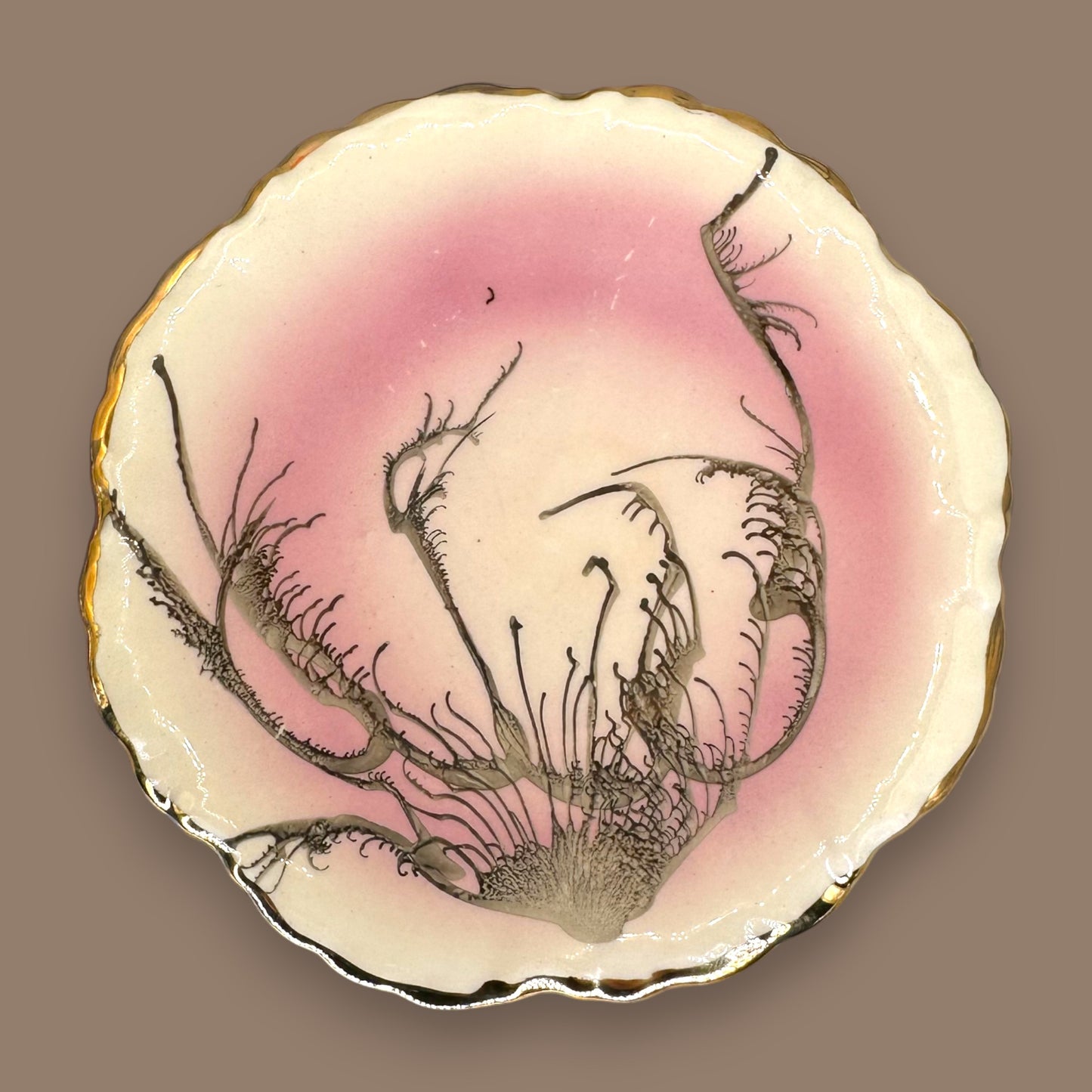 Vintage Scalloped Pink Dish with Gold Trim – Abstract Black & Grey Design
