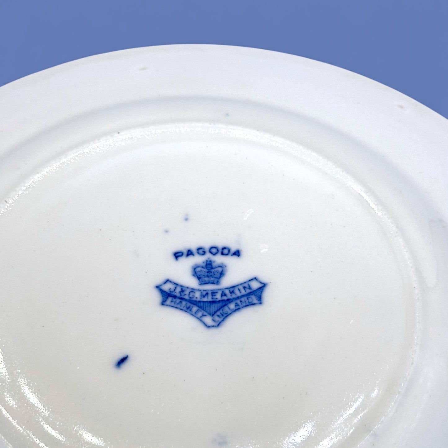 Vintage J&G Meakin Pagoda Blue and White Transferware Plate 9 Inch