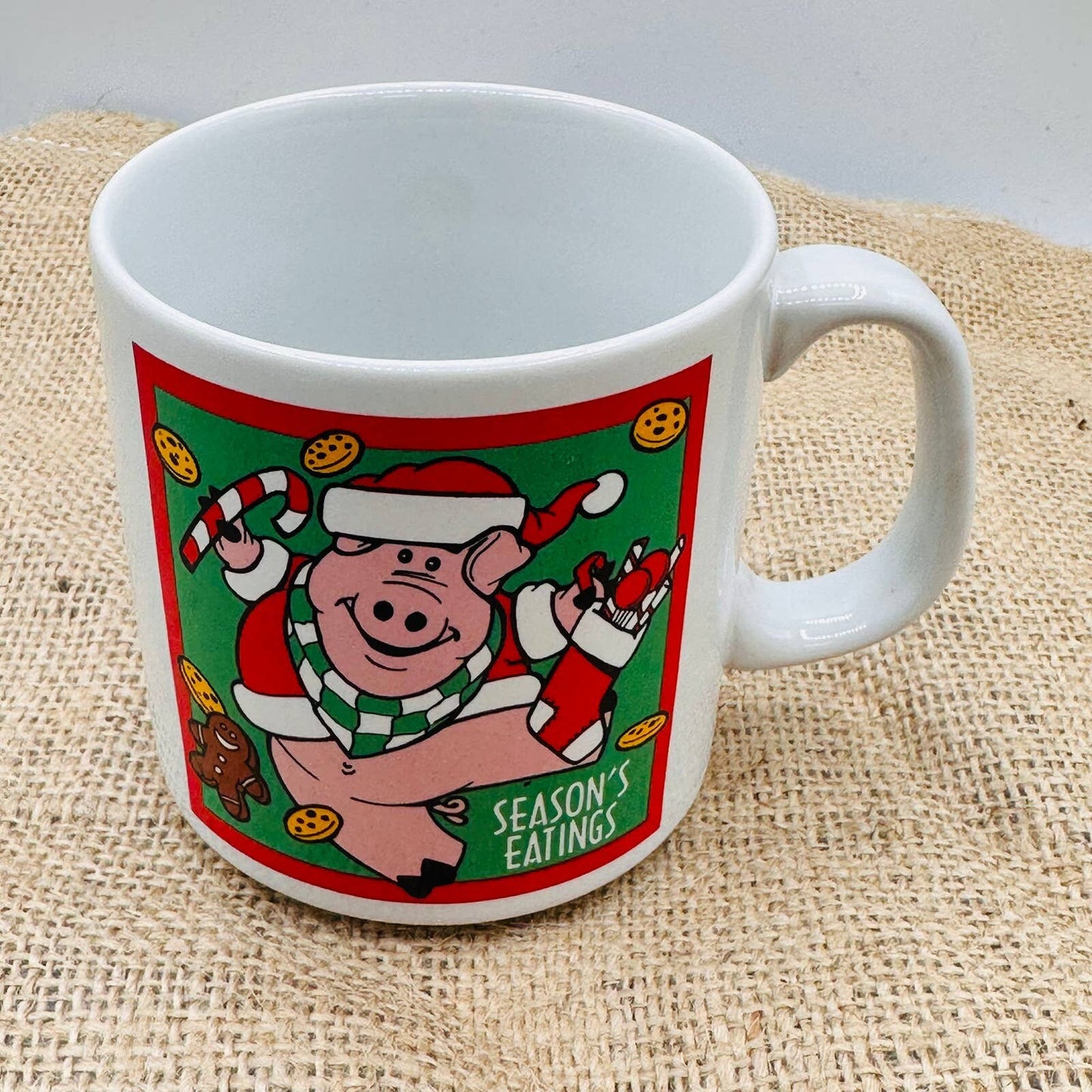 Merry Christmas Pig - Seasons Eatings - Prefect gift for Vegans / Vegitarians