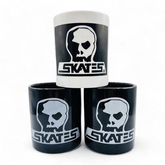 Skull Vintage Skates Mugs - Skateboard - Vintage Mug Black White