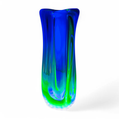 Elegant 1960s Czech Bohemian Art Glass Vase handmade by Jaroslav Beranek Skrdlovice Studio, showcasing vibrant colors.