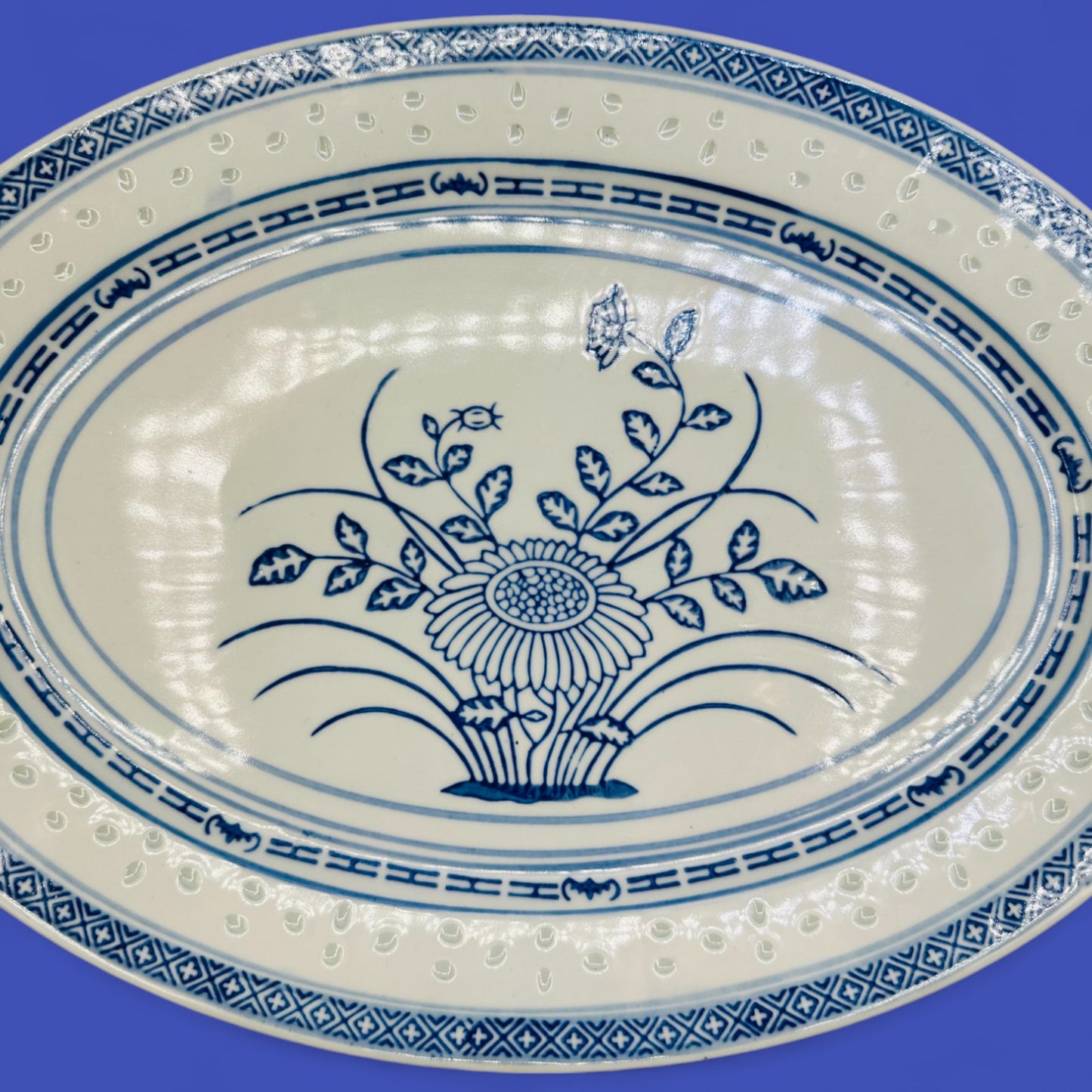 * Vintage Oval Chinese Serving Dis