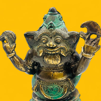 Vintage Brass Lord Ganesha Statue – Seated Hindu Deity Figurine with Patina