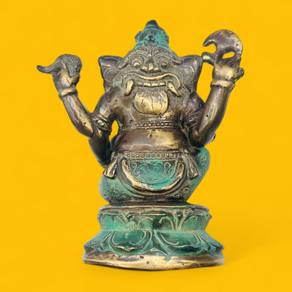 Vintage Brass Lord Ganesha Statue – Seated Hindu Deity Figurine with Patina
