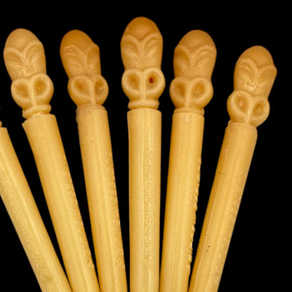 Vintage Air New Zealand Maori-Style Plastic Toothpicks – 1970s Airline Memorabilia