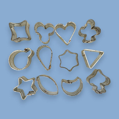 Vintage Miniature Cookie Cutter Set – 11 Shapes in Tin Case