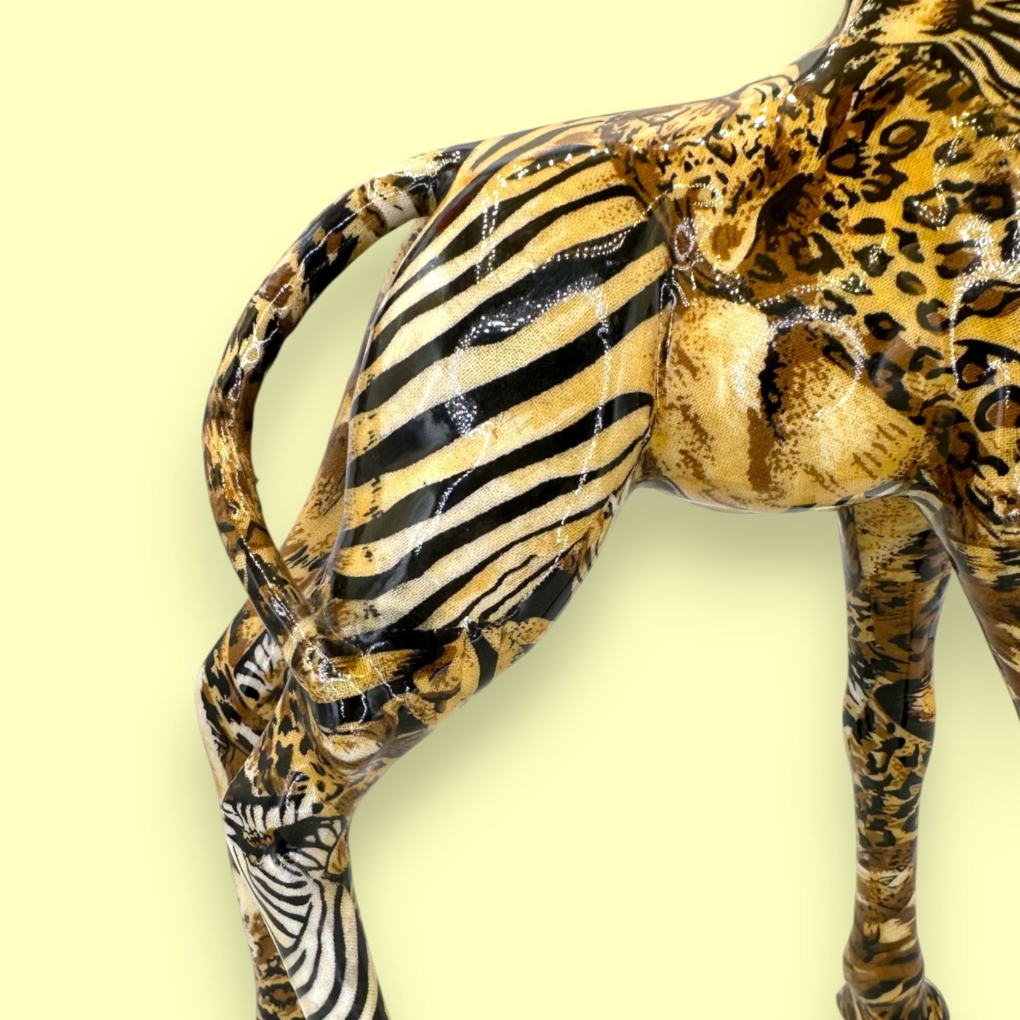 Vintage La Vie Wild Animal Print Giraffe Figurine Statue 🦒