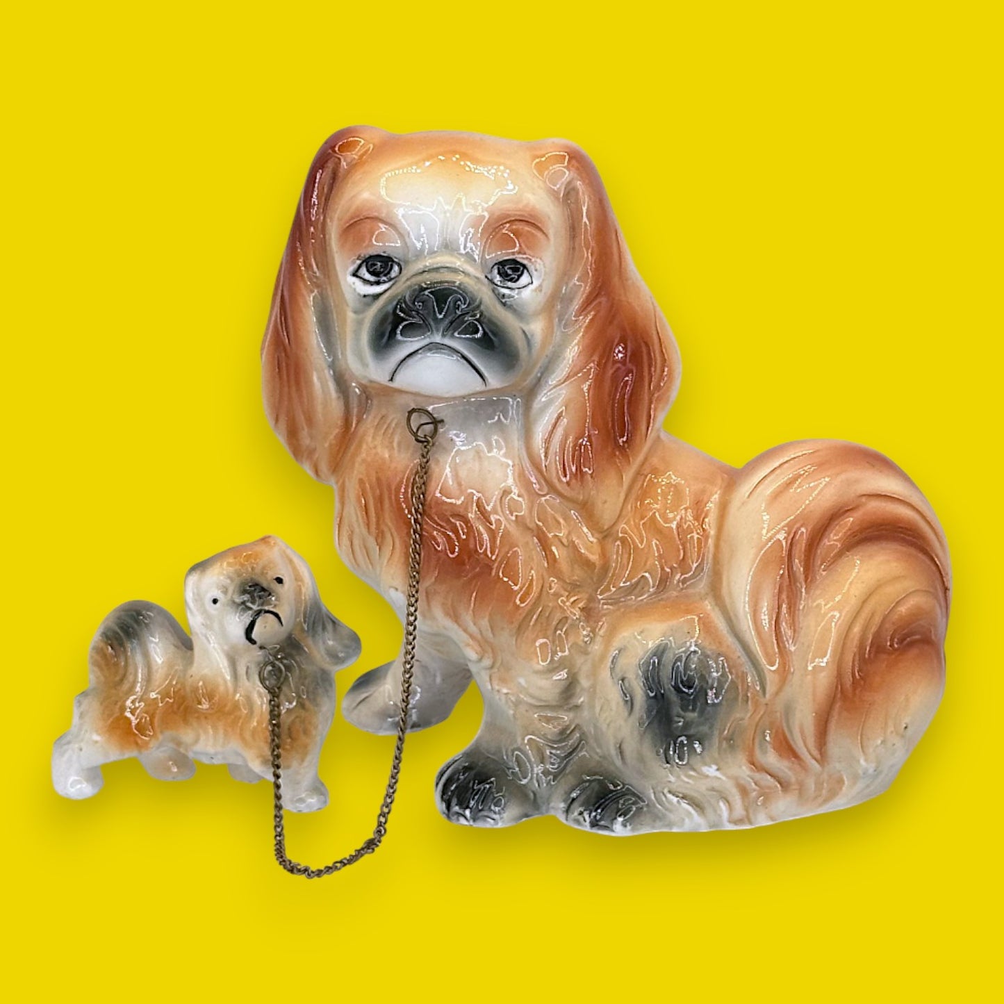 Vintage Ceramic King Charles Spaniel & Puppy on Chain, Made in Japan 👑