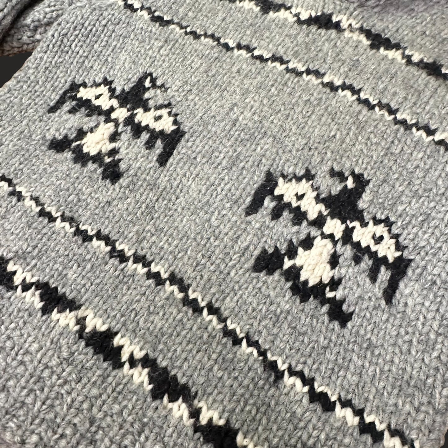 Handmade Cowichan Wool Sweater With Eagles - Mens - X-Large Vintage