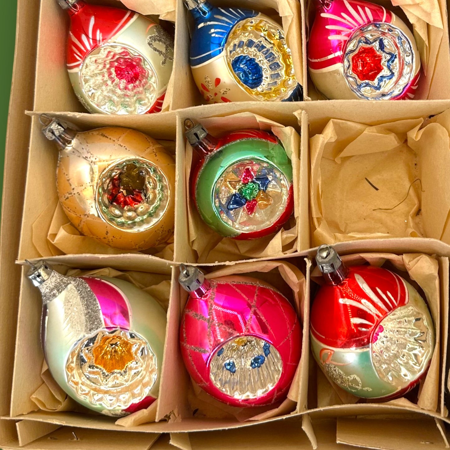 Christmas Tree Ornaments: Vintage Murcury Glass Indents Boxed Set 2.5" Ball 🎅