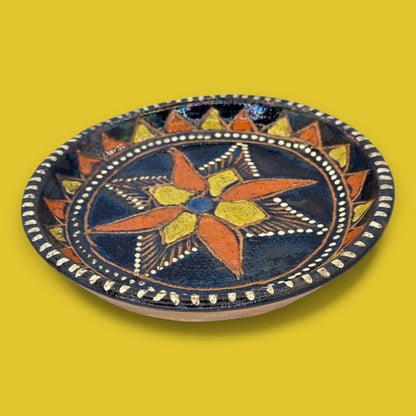 Vintage Blackware Terracotta Wall Plate: Hand-Painted Starburst Folk Art