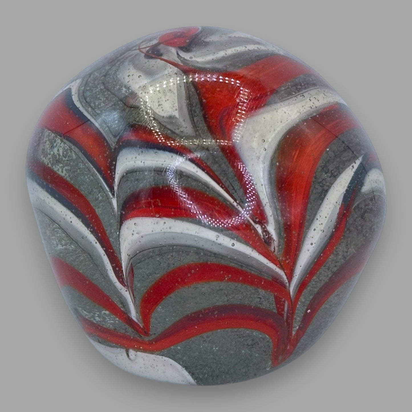 Vintage Abstract Swirl Glass Paperweight: Red, White & Grey Art Glass 🔴