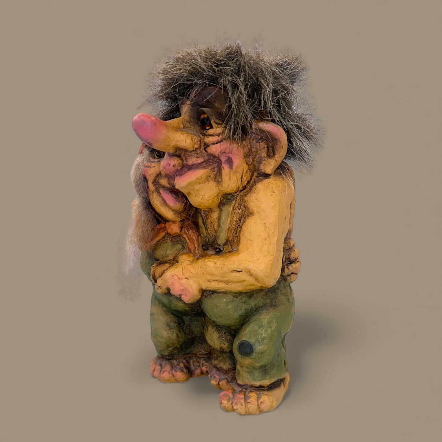 Vintage Hugging Troll Couple Figurine - Nyform Collectible 🍄