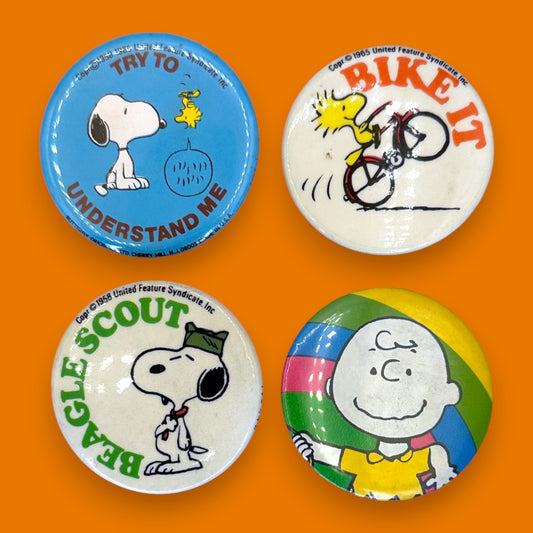 Vintage Charlie Brown and Snoopy Cartoon Pinback Set of 4